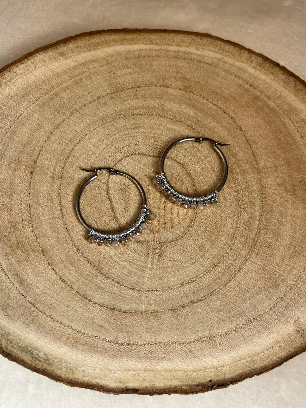 Boucles d’oreilles argentées en crochet faites main