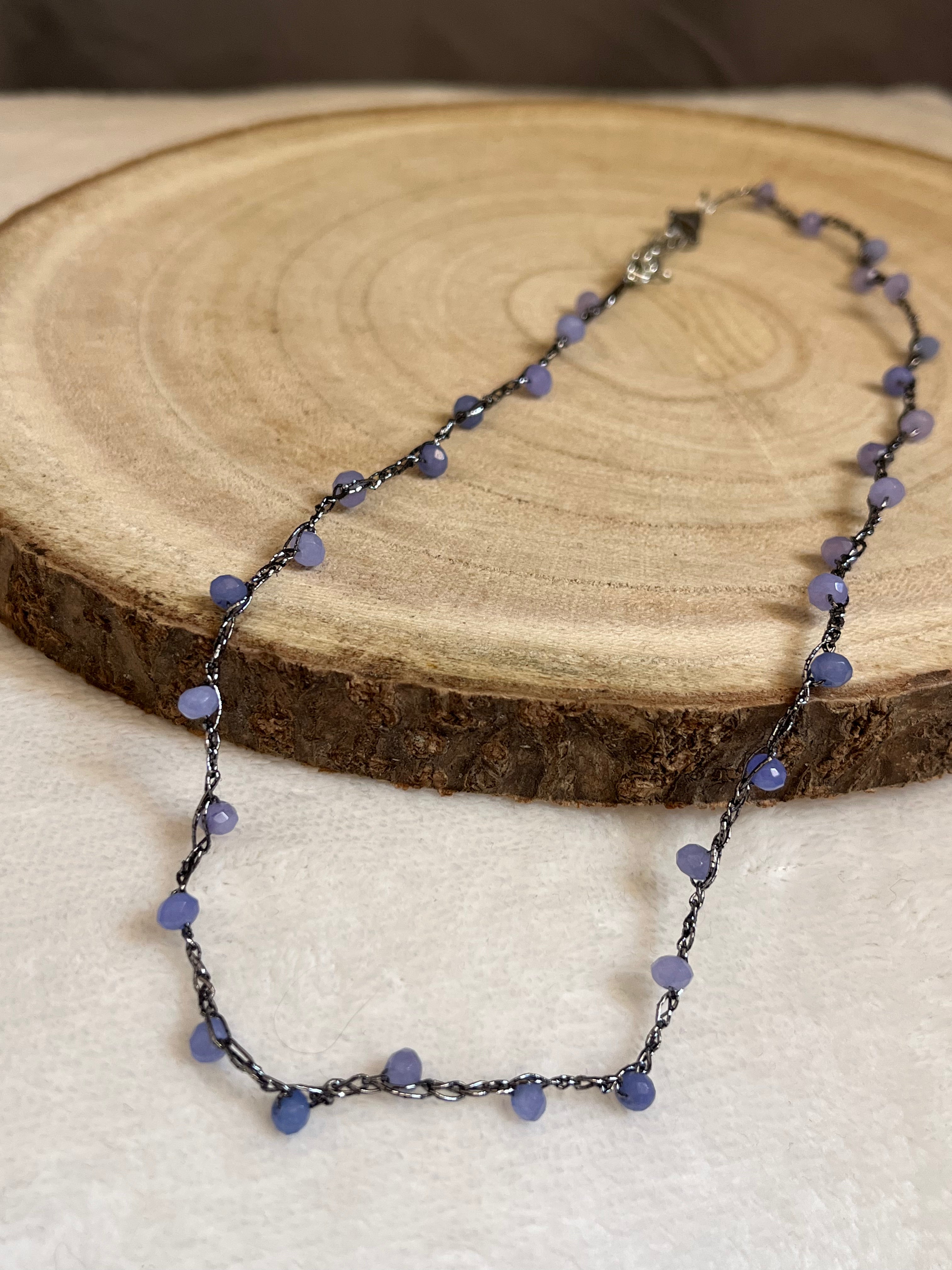 Collier argenté en crochet fait main avec perles