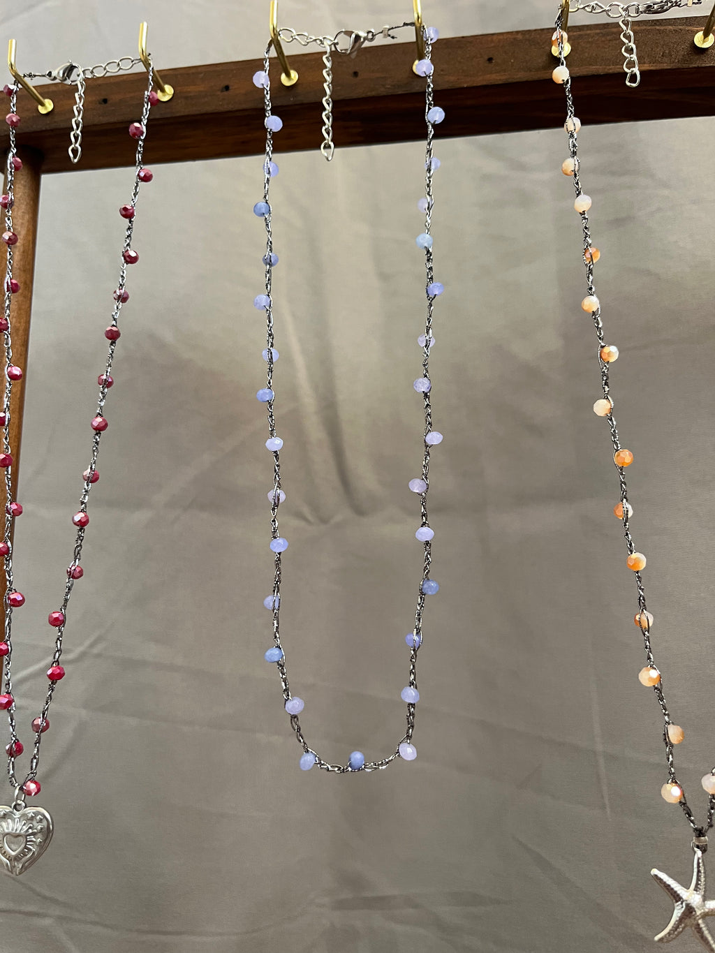 Collier argenté en crochet fait main avec perles